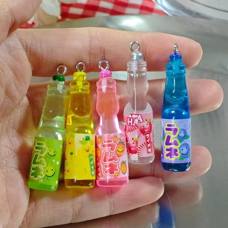 Resin Crafts - 10 adet küçük soda şişesi reçine