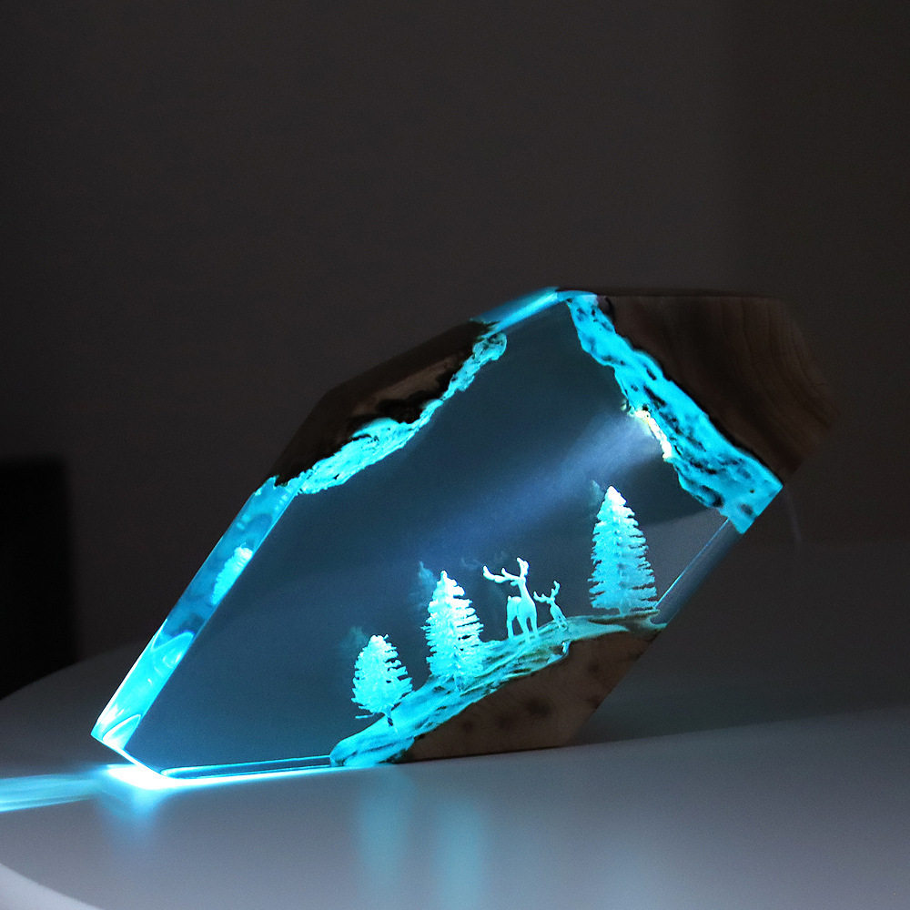 Resin Crafts - Orman Perisi Geyiği Masaüstü Sanatı Kişiselleştirilmiş