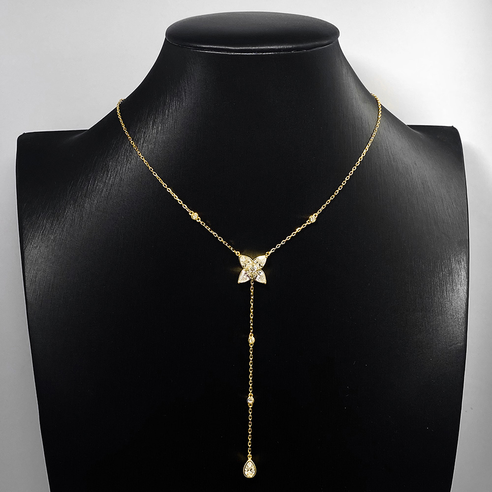 Armut/Yuvarlak Çerçeveli Moiss - Bezels Set Pendant incelemesi ve fiyatı